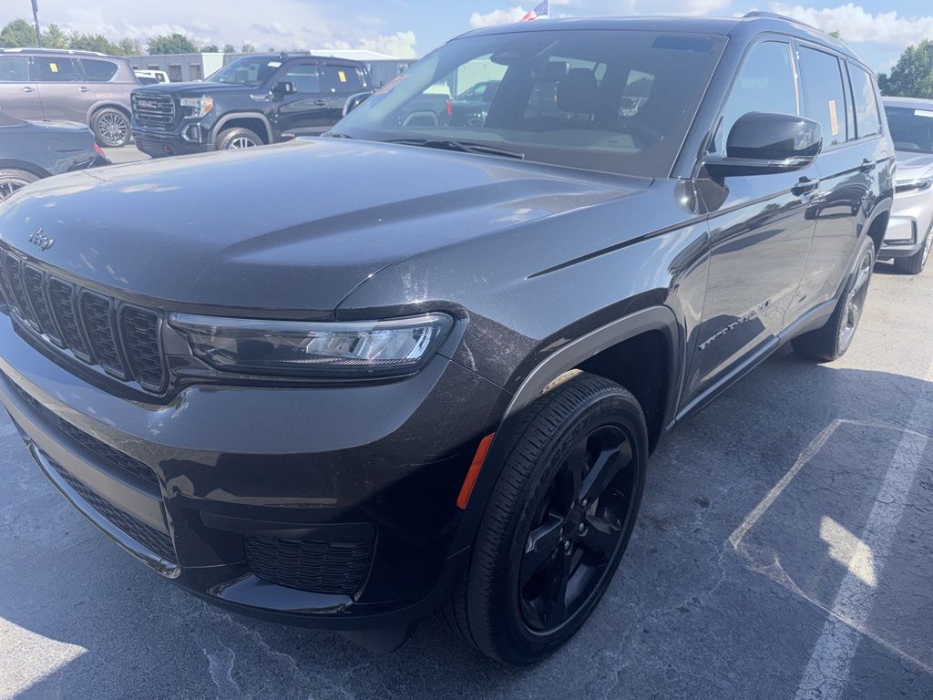 2023 Jeep Grand Cherokee L Altitude 4x4's photo
