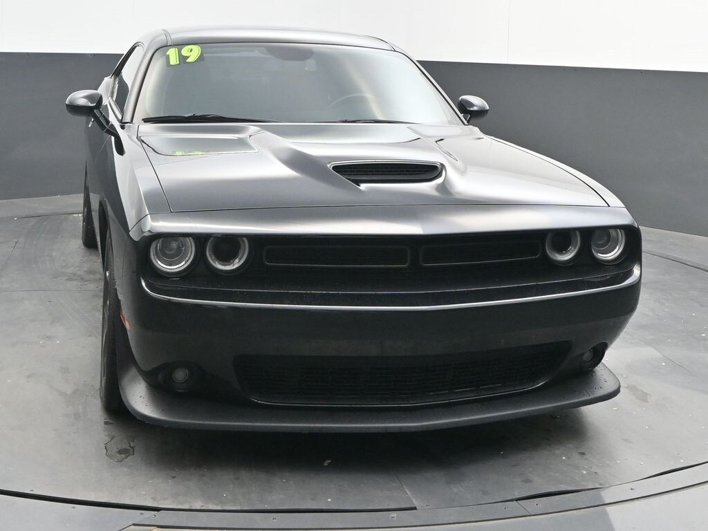 2019 Dodge Challenger GT photo 2