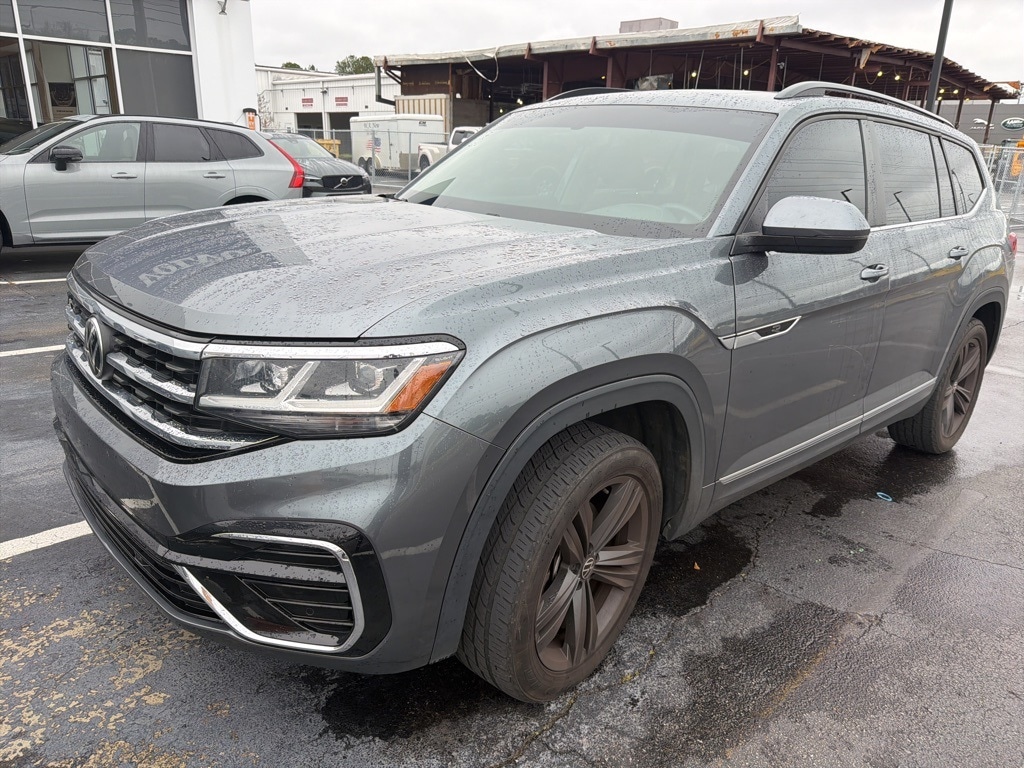 2021 Volkswagen Atlas SE w/Tech R-Line's photo