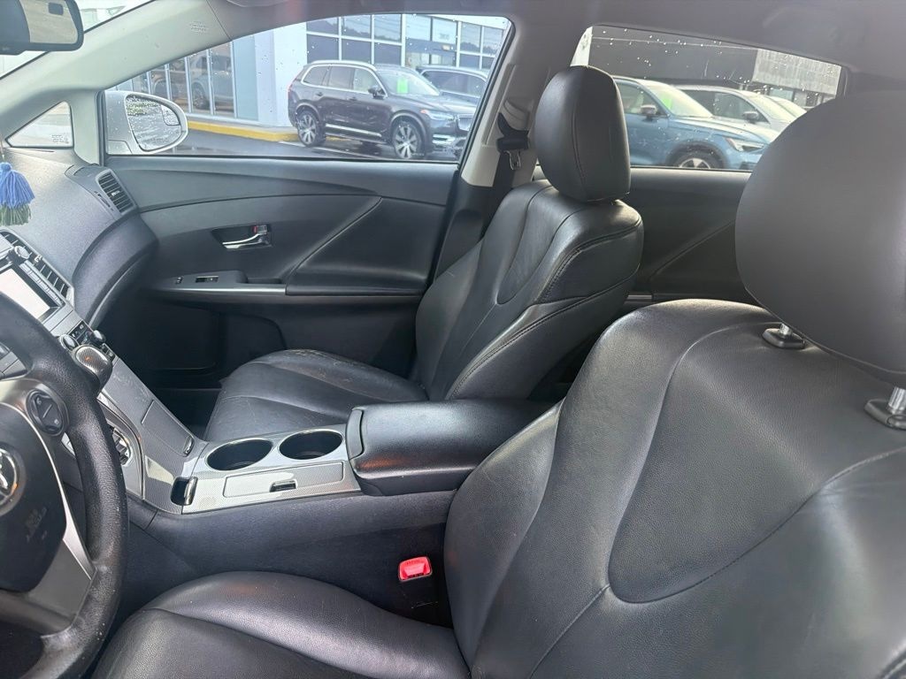 Used 2013 Toyota Venza LE SUV