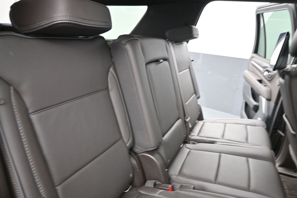 2021 GMC Yukon Denali - Photo 24