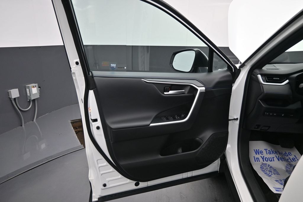 Used 2023 Toyota RAV4 Hybrid XSE SUV