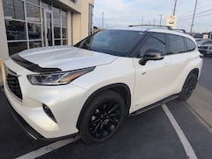 2023 Toyota Highlander Hybrid Platinum SUV