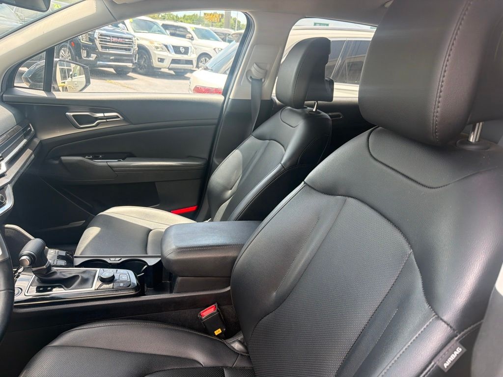 Used 2024 Kia Sportage EX SUV