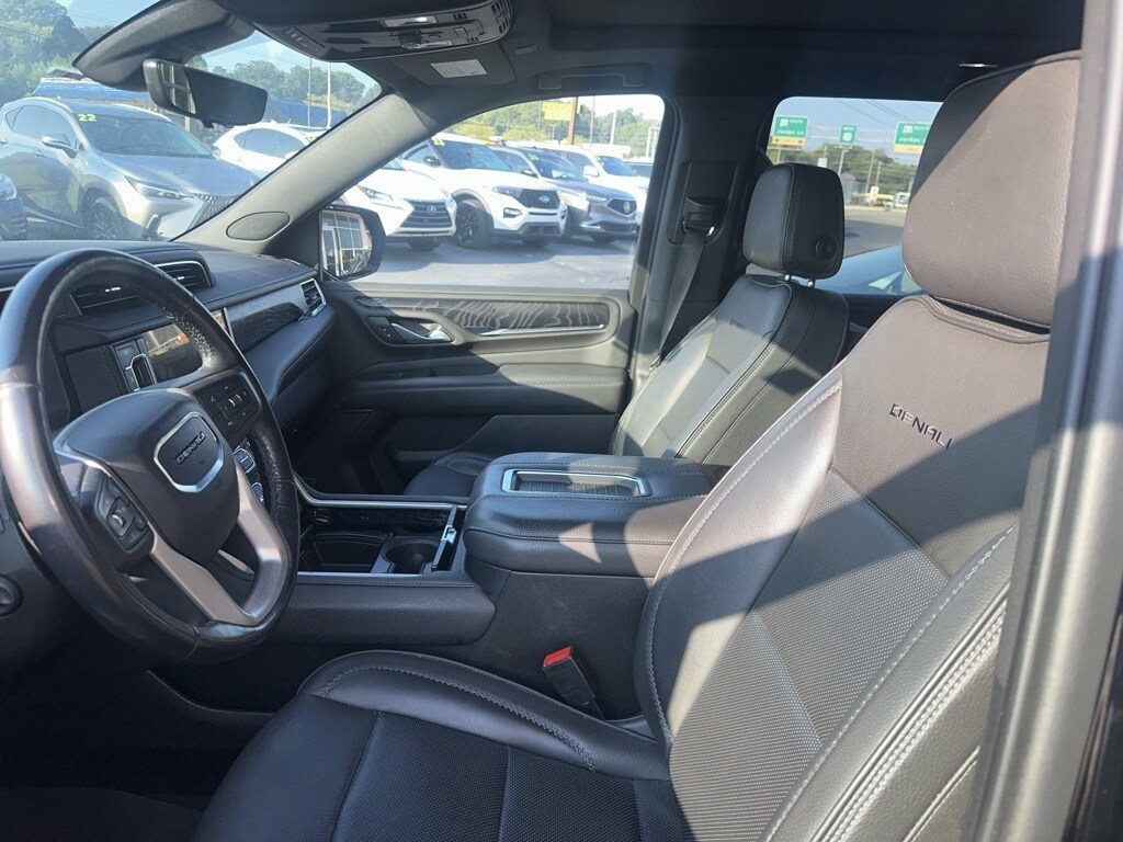 2022 Gmc Yukon Denali photo 2