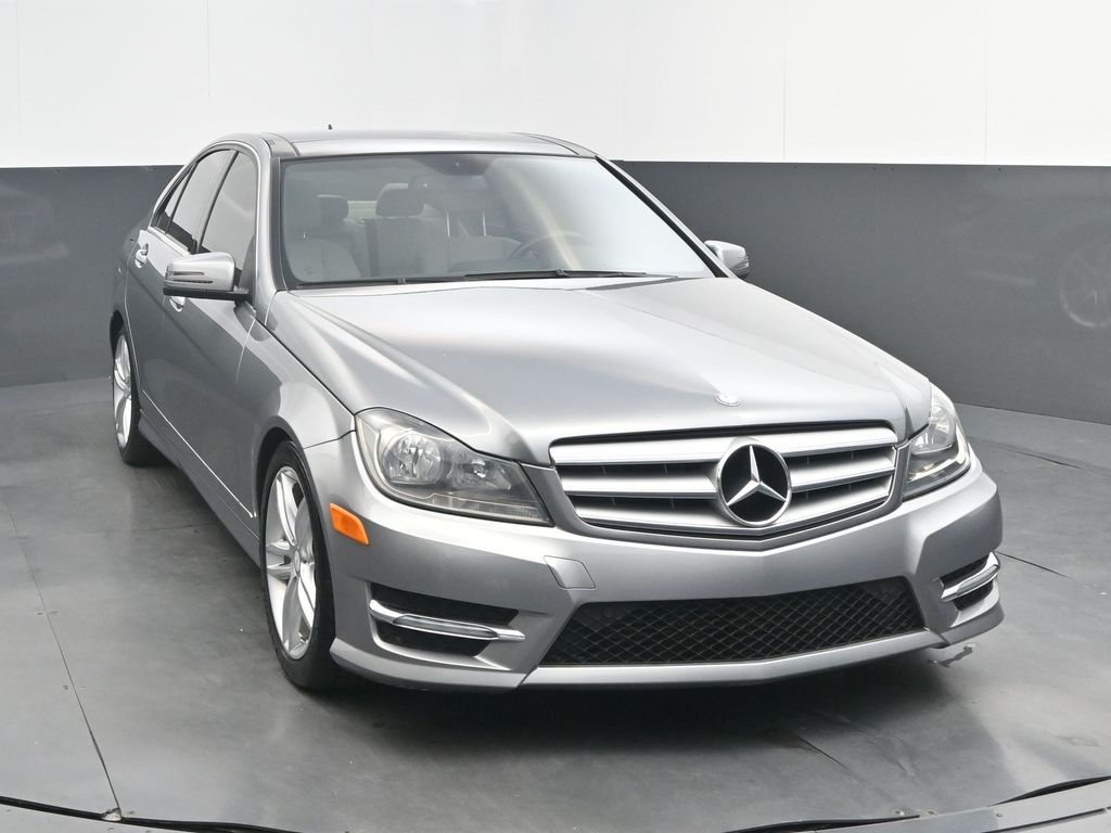 2013 Mercedes-Benz C-Class's photo