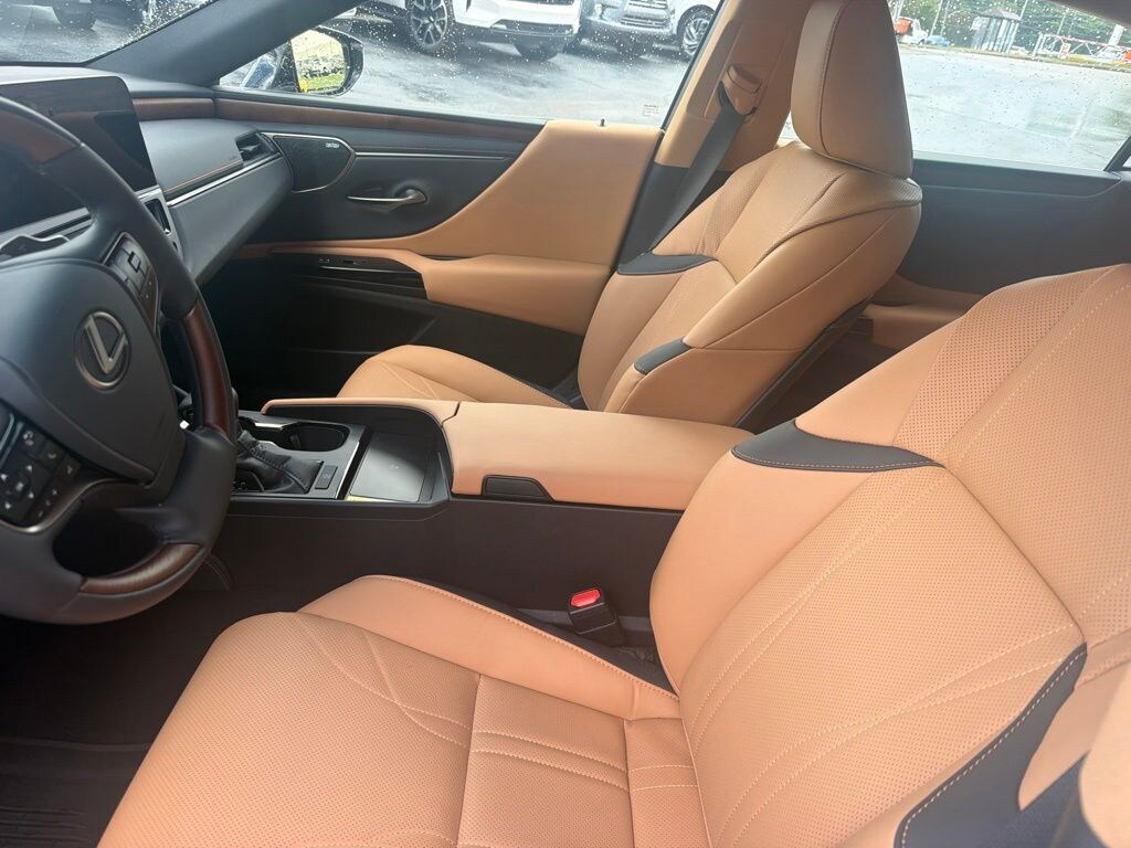 Used 2025 Lexus ES 350 Luxury Sedan