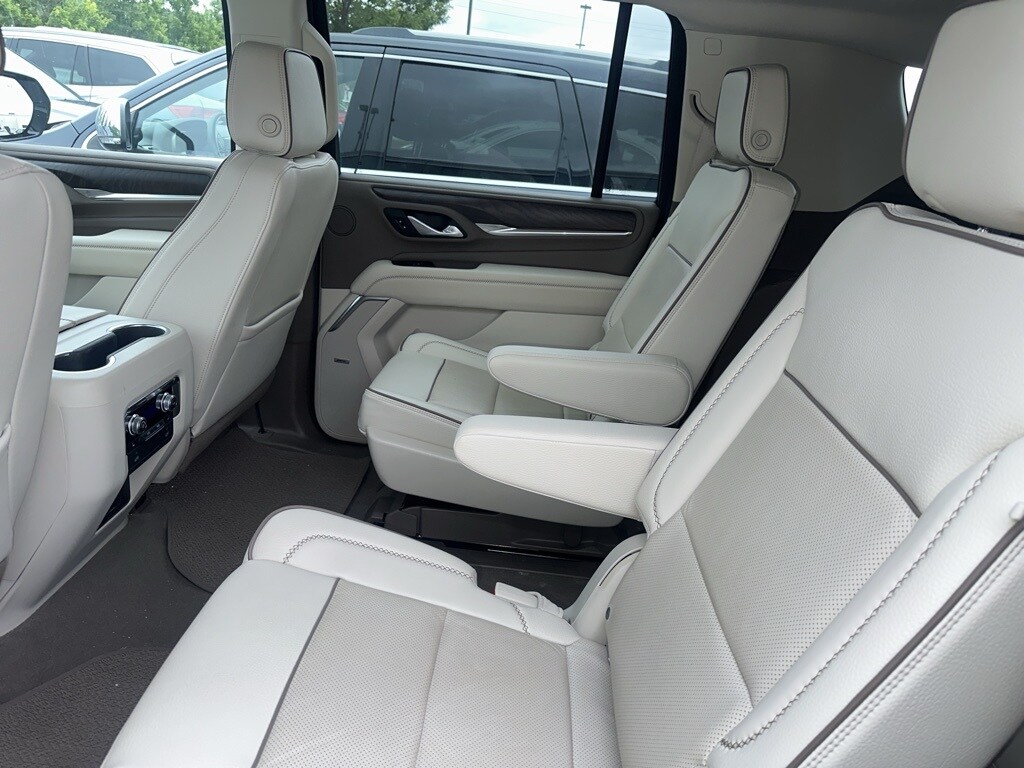 2022 Gmc Yukon XL Denali photo 3