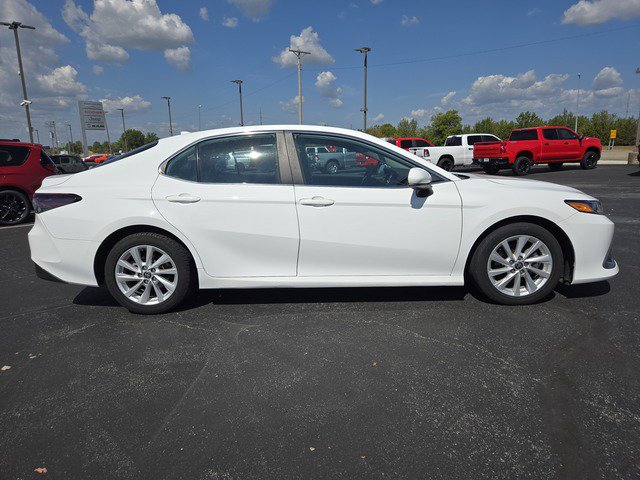 Used 2021 Toyota Camry LE with VIN 4T1C11AK4MU577639 for sale in Wentzville, MO