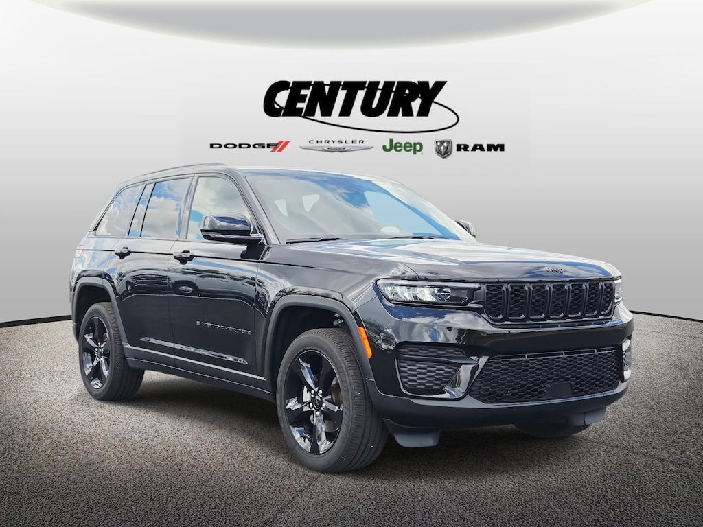 Used 2024 Jeep Grand Cherokee Altitude Altitude 4x4