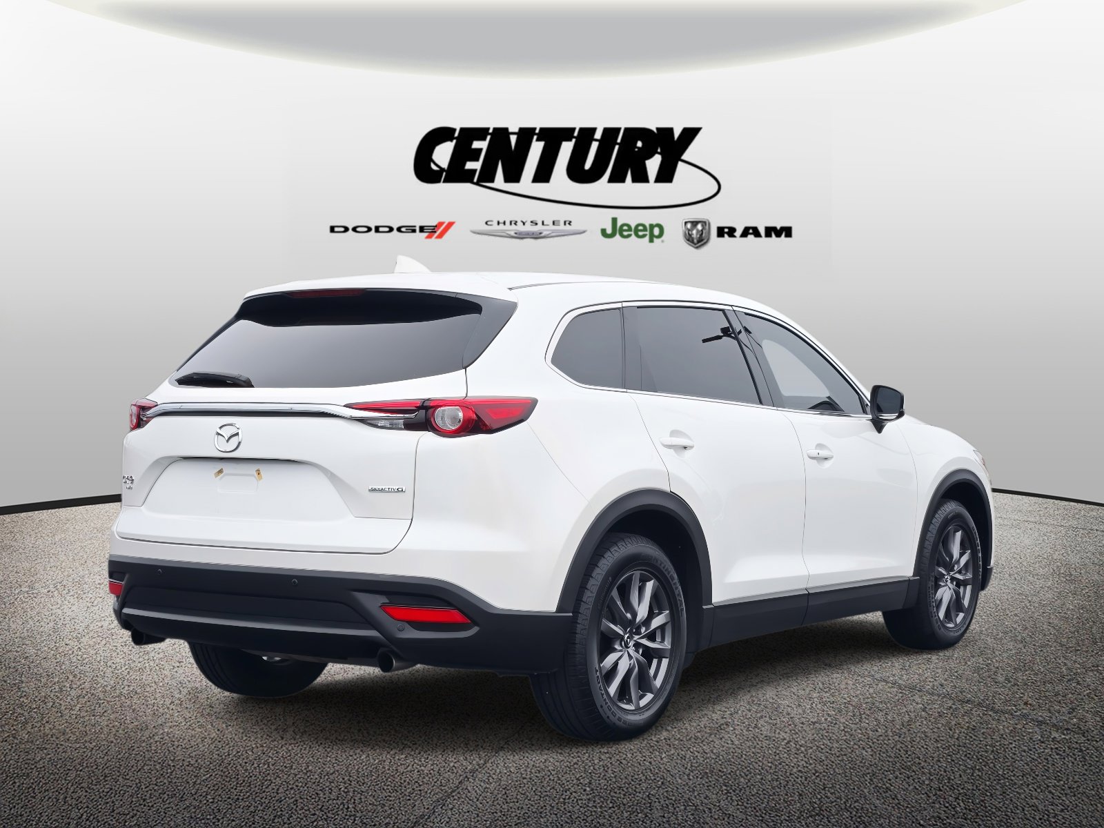2022 Mazda CX-9 Touring photo 2