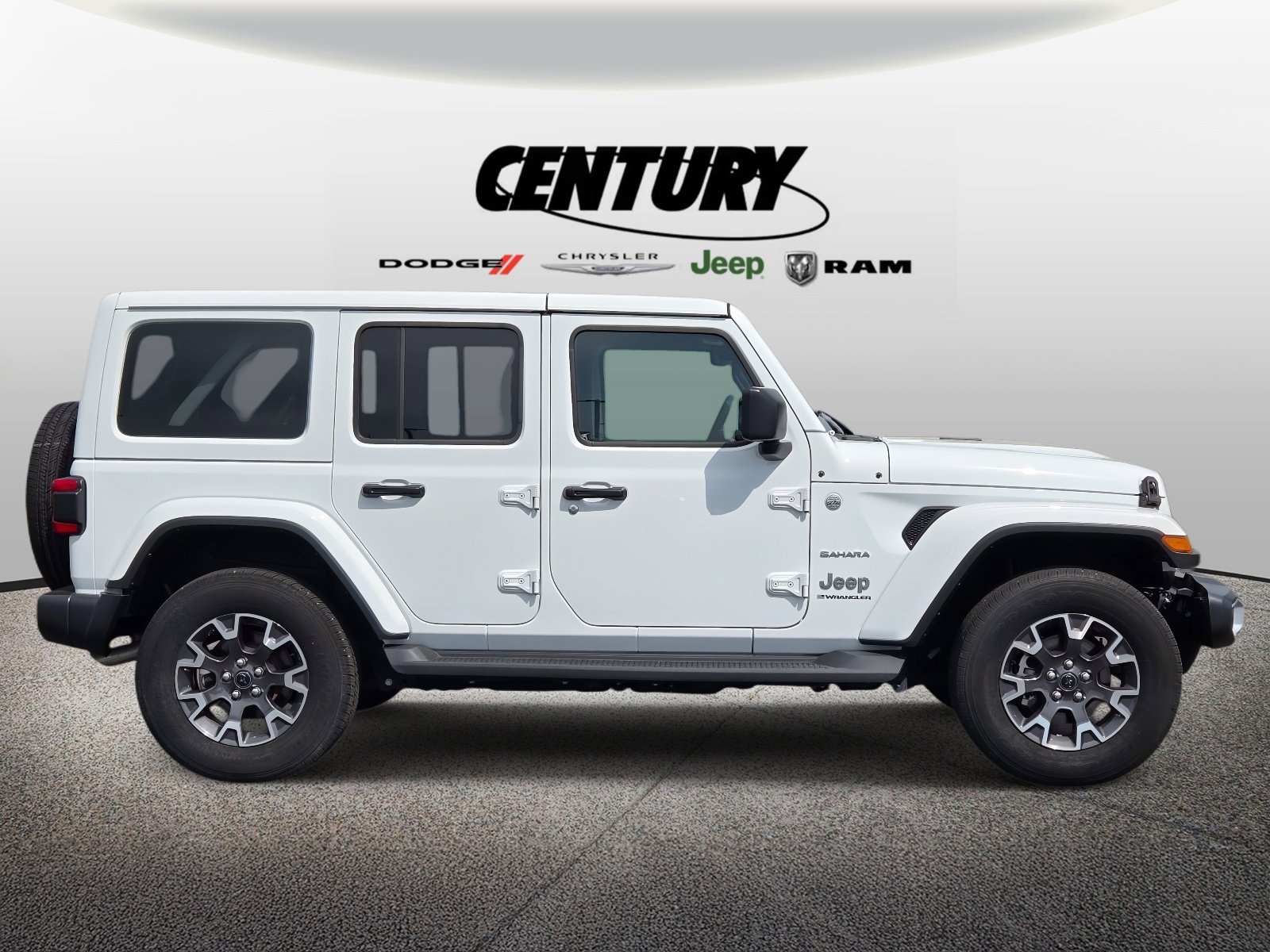 Used 2024 Jeep Wrangler 4-Door Sahara with VIN 1C4PJXEG6RW242490 for sale in Wentzville, MO