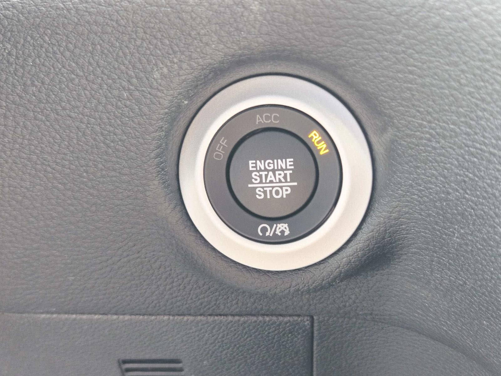 2026 Chrysler Pacifica Select - Photo 30
