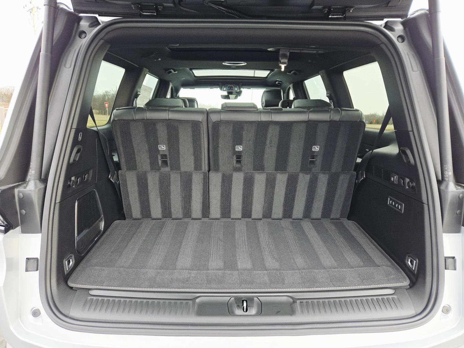 2026 Jeep Grand Wagoneer Limited Altitude - Photo 17