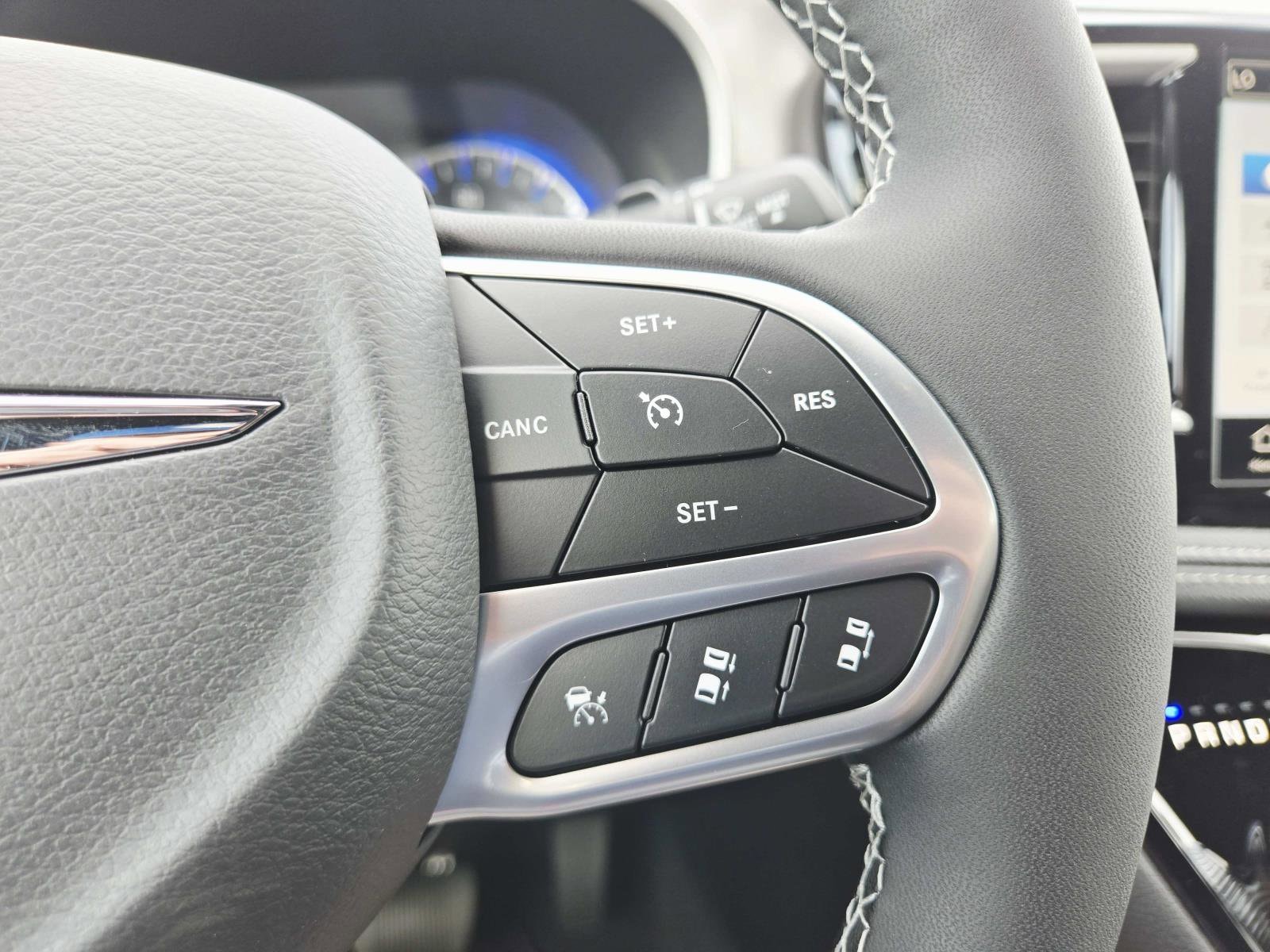 2026 Chrysler Pacifica Select - Photo 22