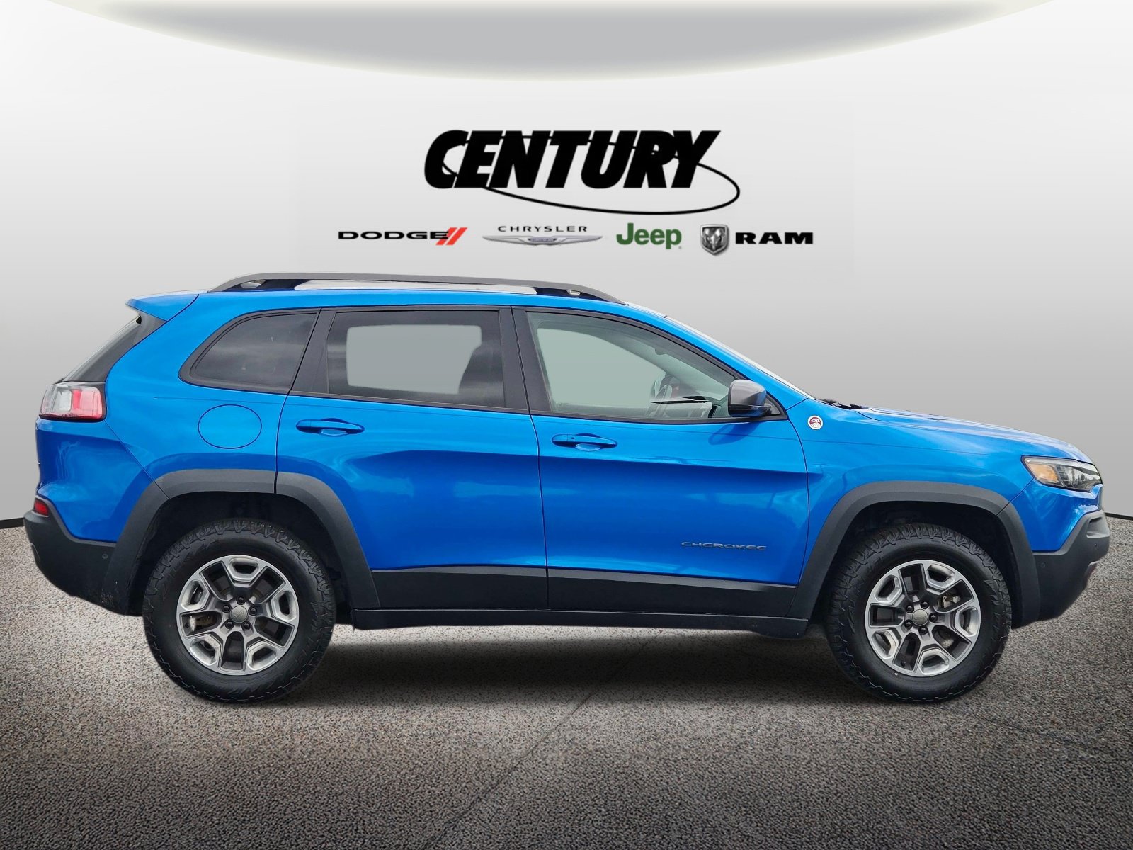 Used 2019 Jeep Cherokee Trailhawk Elite with VIN 1C4PJMBN8KD271878 for sale in Wentzville, MO