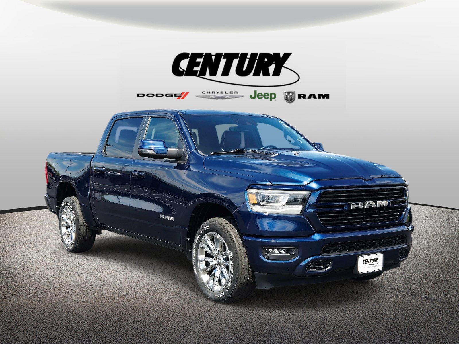 2023 RAM 1500 Laramie 4x4 Crew Cab 5'7's photo