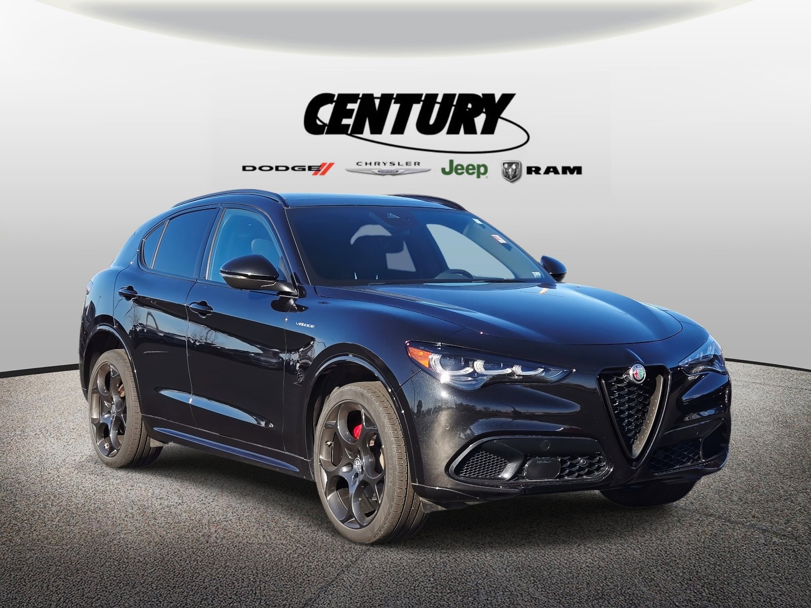 2024 Alfa Romeo Stelvio Veloce's photo