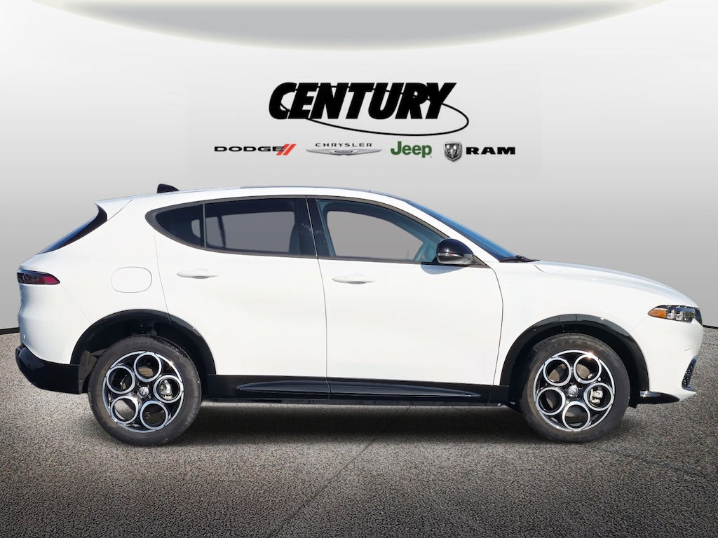 Used 2025 Alfa Romeo Tonale 4DR EAWD AWD