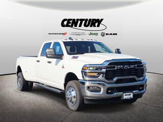 2026 Ram 3500 TRADESMAN CREW CAB 4X4 8' BOX Pickup