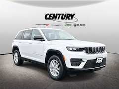 2026 Jeep Grand Cherokee LAREDO X 4X4 Sport Utility