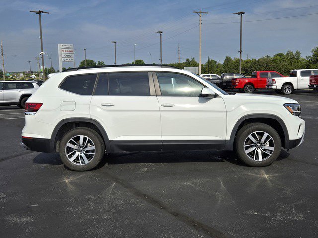 Used 2023 Volkswagen Atlas SE with VIN 1V2LP2CA3PC555816 for sale in Wentzville, MO