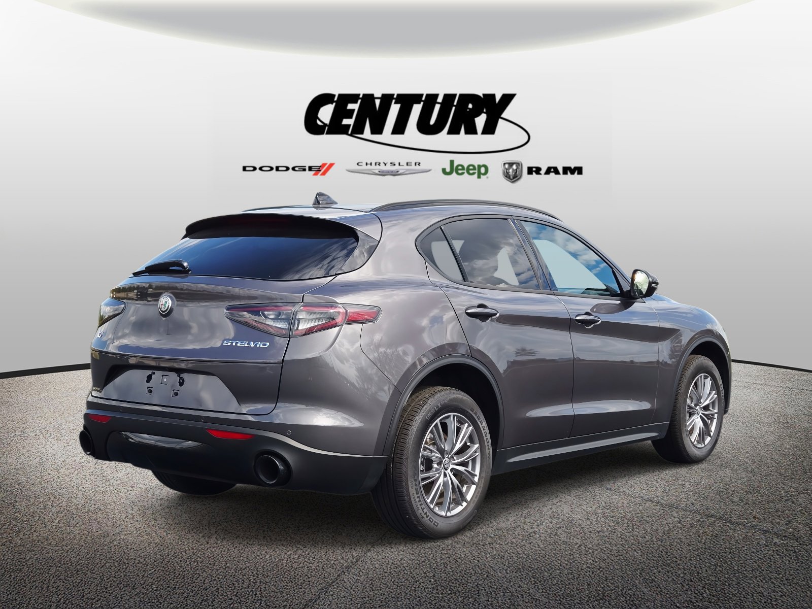 2024 Alfa Romeo Stelvio Sprint photo 3