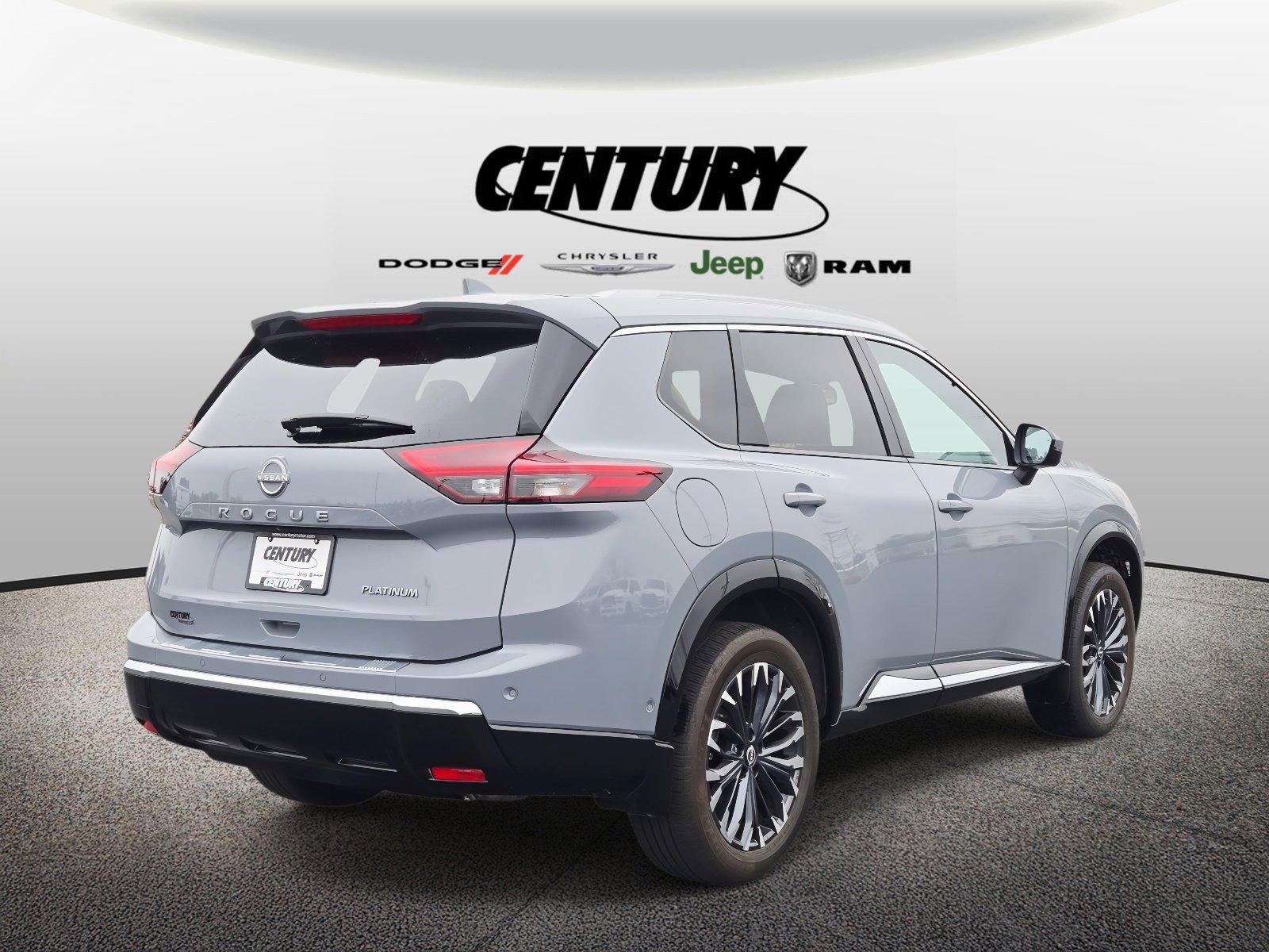 2024 Nissan Rogue Platinum photo 2