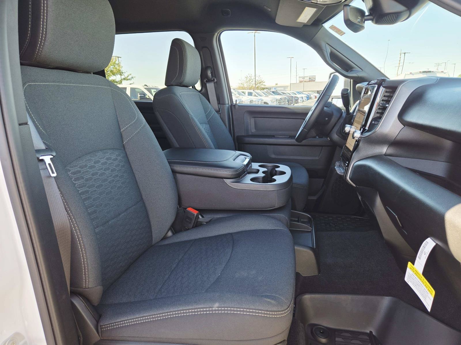 2026 RAM 2500 Tradesman/Black Express - Photo 16