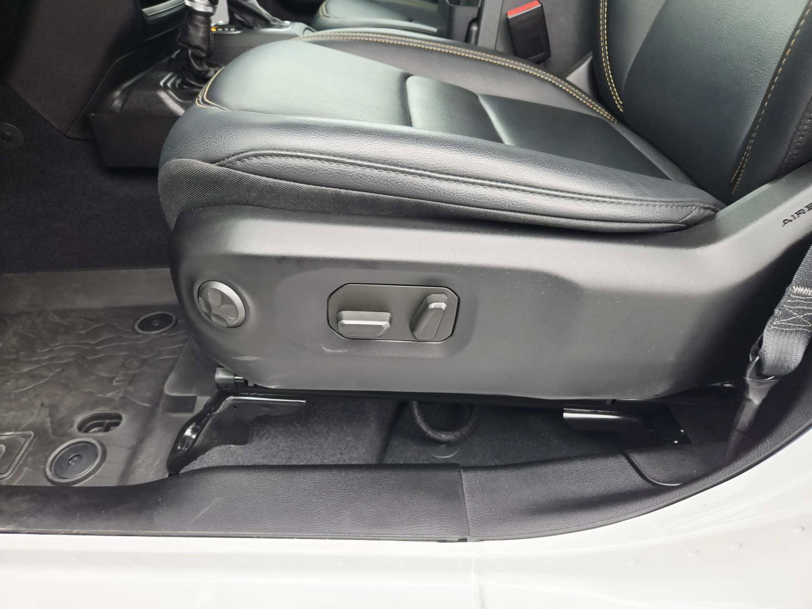 2025 Jeep Wrangler 4-Door Sahara - Photo 42