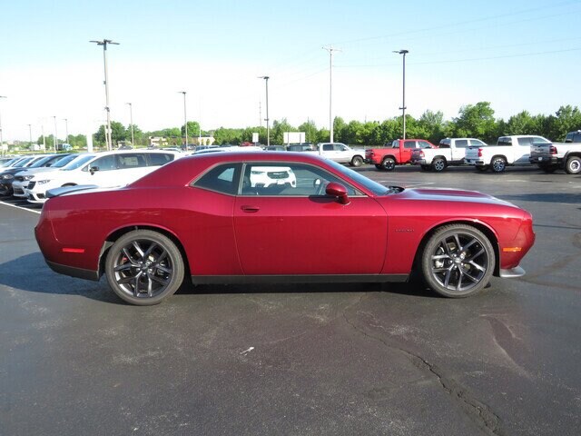 Used 2022 Dodge Challenger R/T with VIN 2C3CDZBT5NH230699 for sale in Wentzville, MO