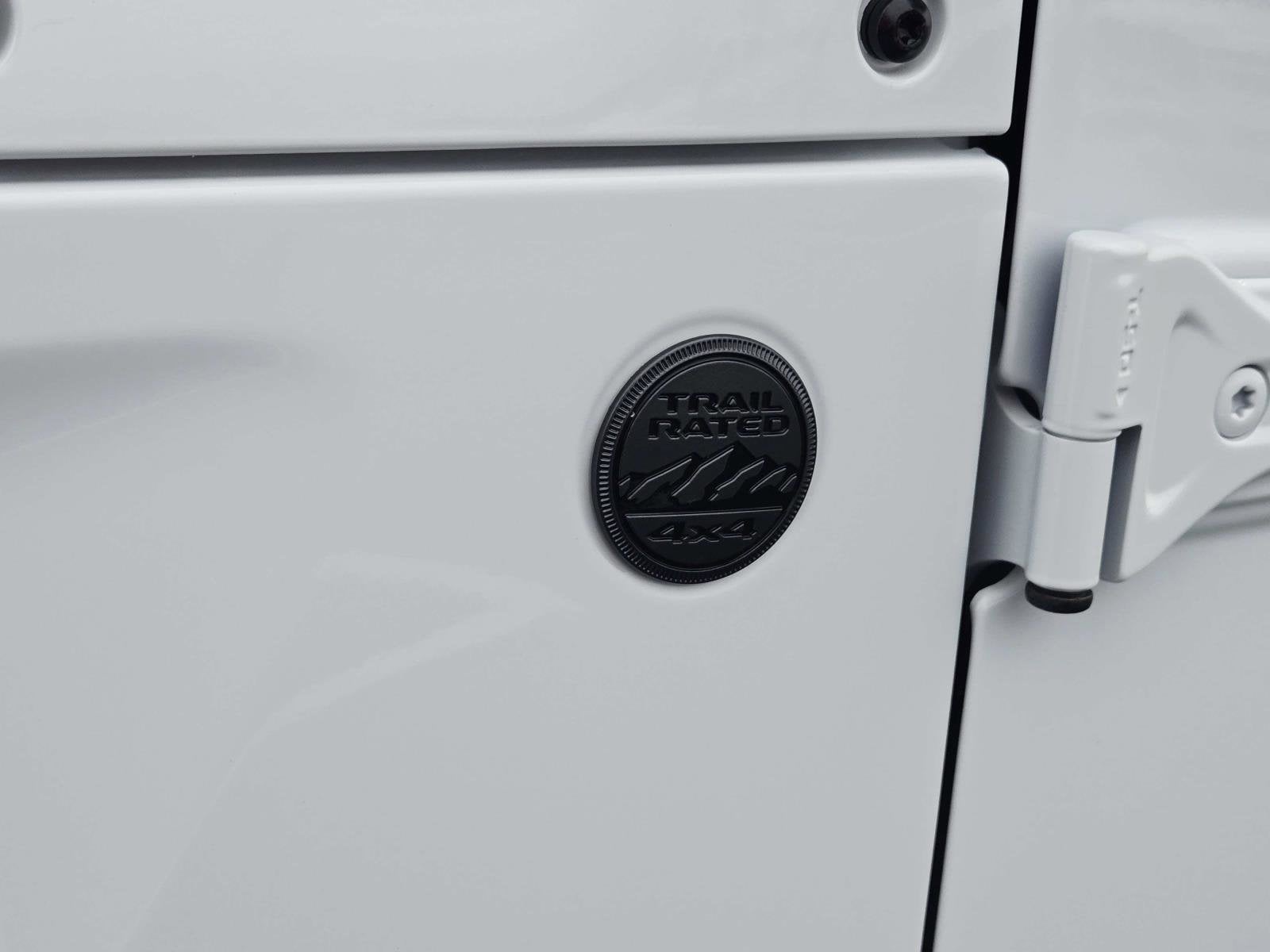 2025 Jeep Wrangler 4-Door Sahara - Photo 23