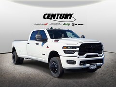 2026 Ram 3500 BIG HORN CREW CAB 4X4 8' BOX Pickup