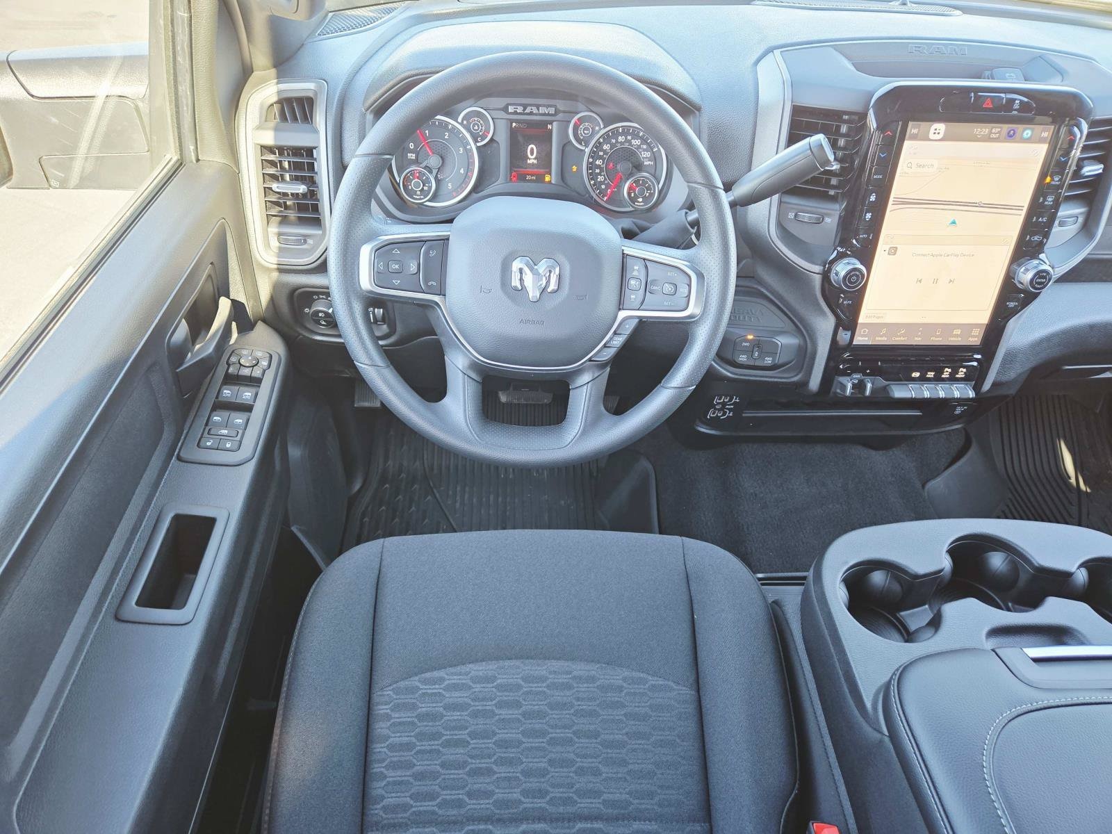 2026 RAM 2500 Tradesman/Black Express - Photo 11
