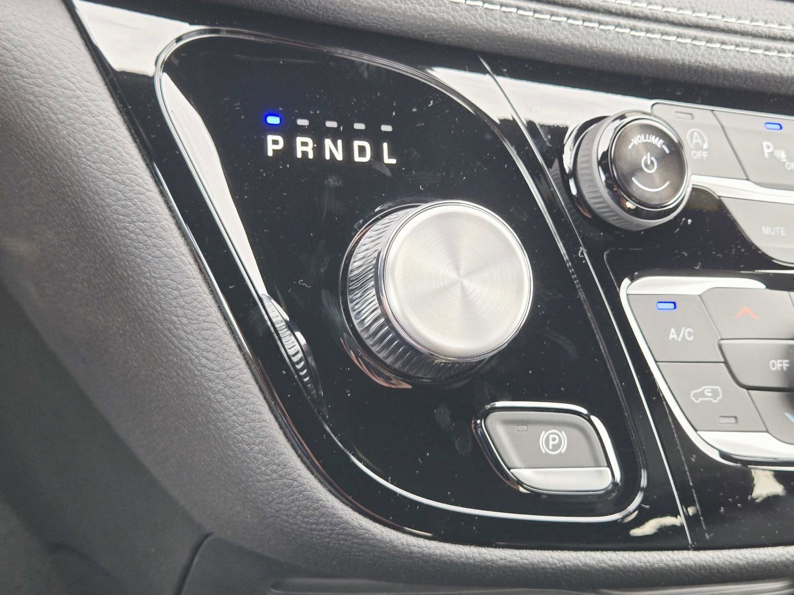 2026 Chrysler Pacifica Select - Photo 29