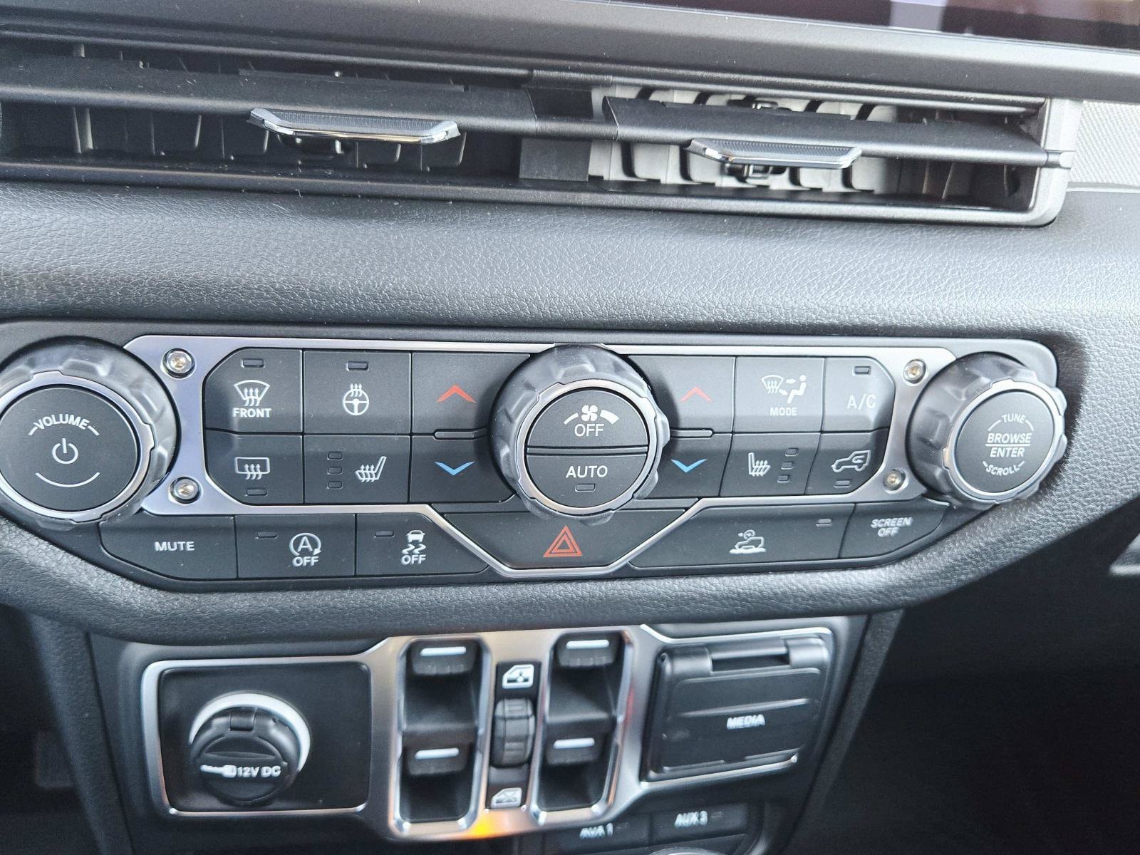 2026 Jeep Wrangler 4-Door Sport S - Photo 28
