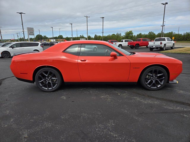 Used 2022 Dodge Challenger R/T with VIN 2C3CDZBT5NH257983 for sale in Wentzville, MO