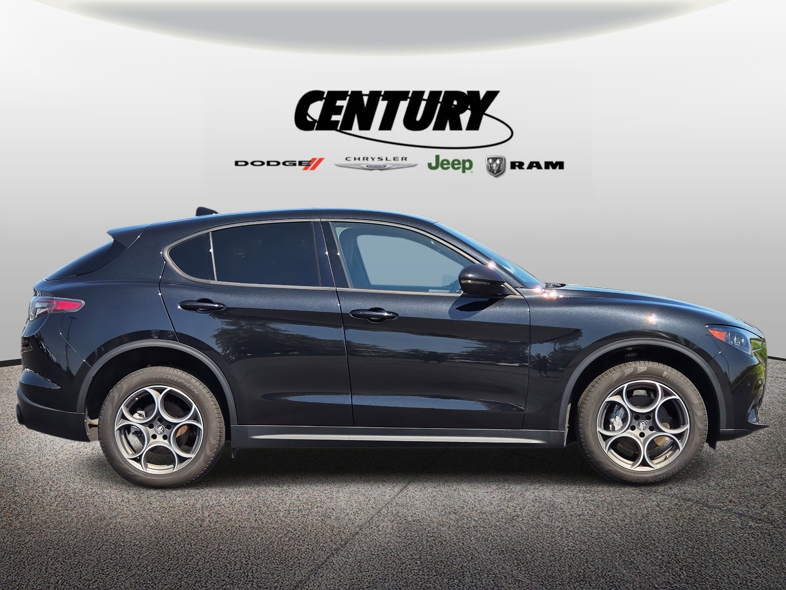 Used 2024 Alfa Romeo Stelvio Sprint with VIN ZASPAKAN5R7D81499 for sale in Wentzville, MO