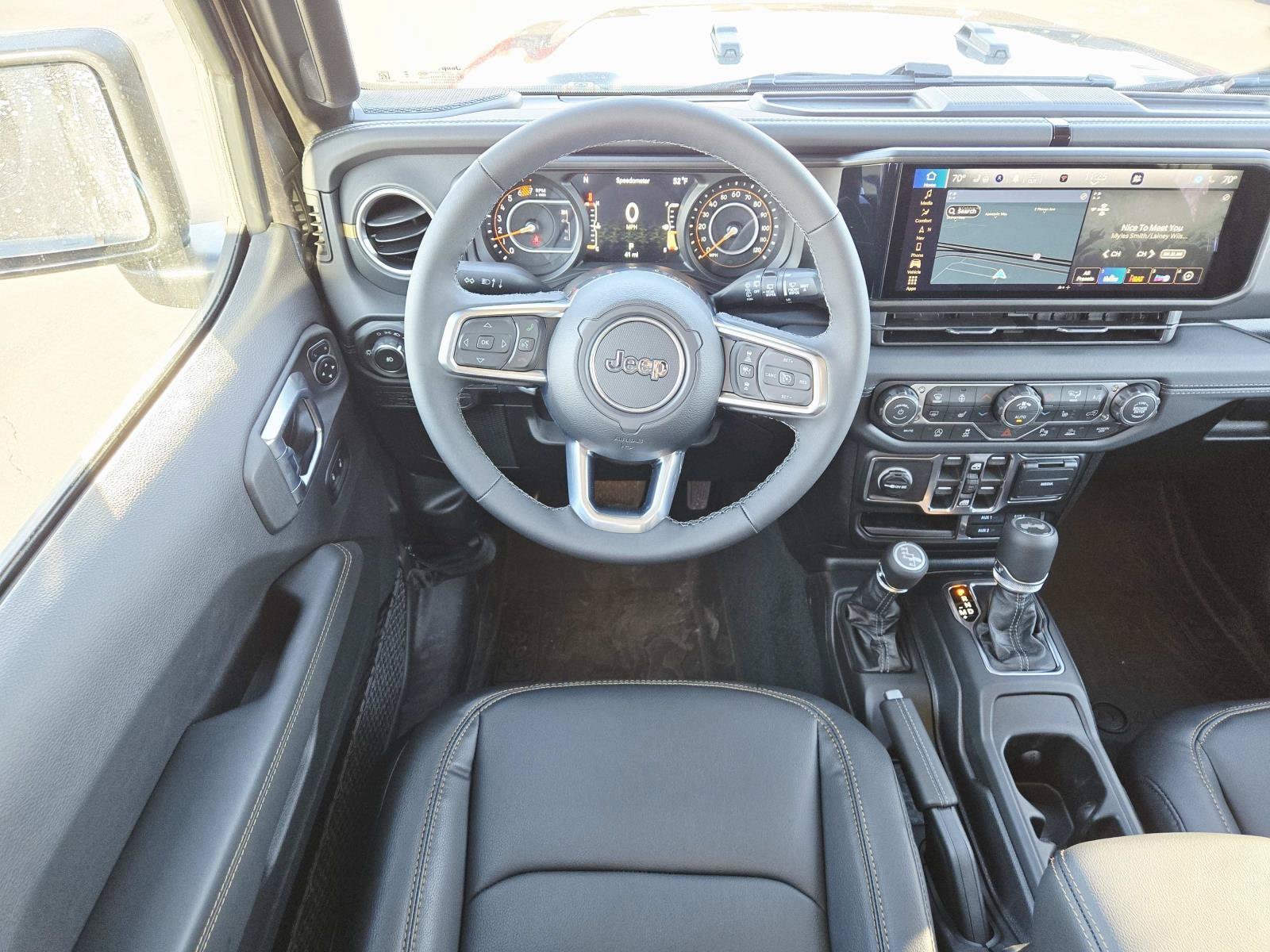 2026 Jeep Wrangler 4-Door Sahara - Photo 11