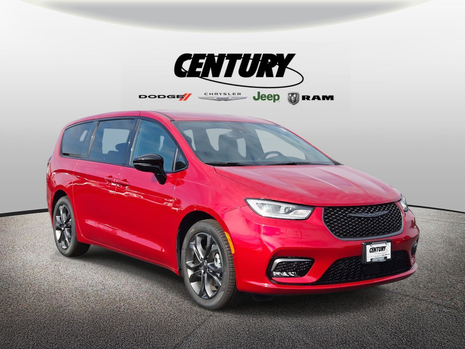 2026 Chrysler Pacifica Select's photo