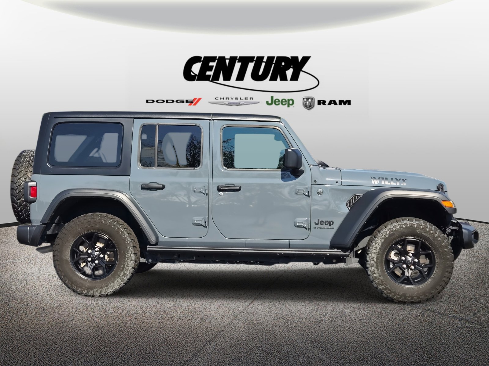 2024 Jeep Wrangler Willys photo 2
