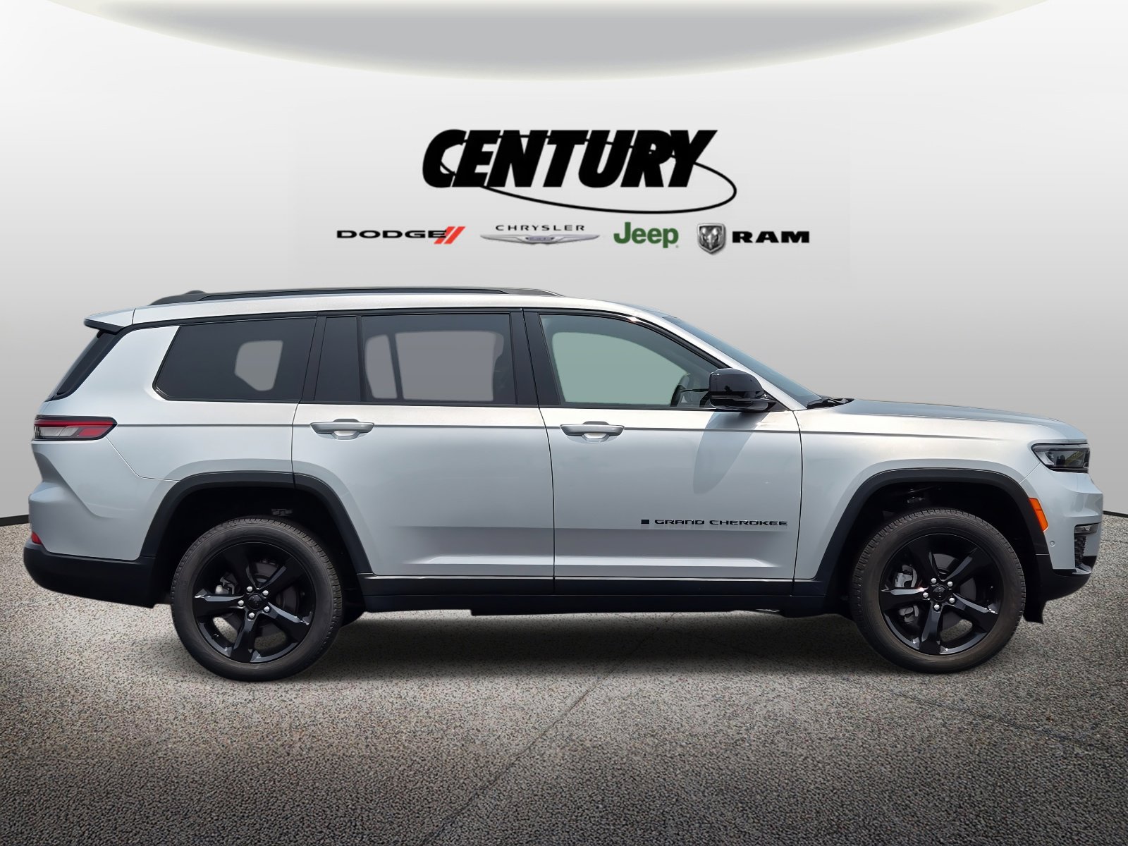 Used 2024 Jeep Grand Cherokee L Limited with VIN 1C4RJKBG6R8559626 for sale in Wentzville, MO