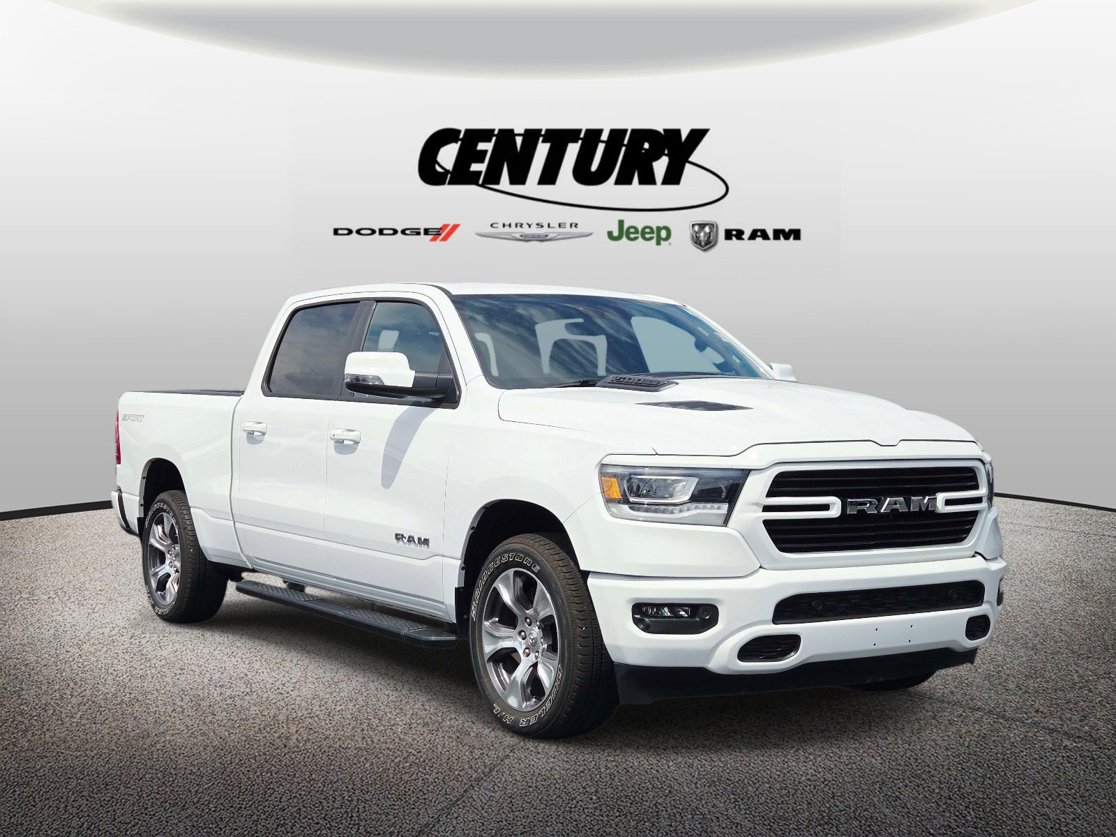 2023 RAM 1500 Laramie 4x4 Crew Cab 6'4's photo