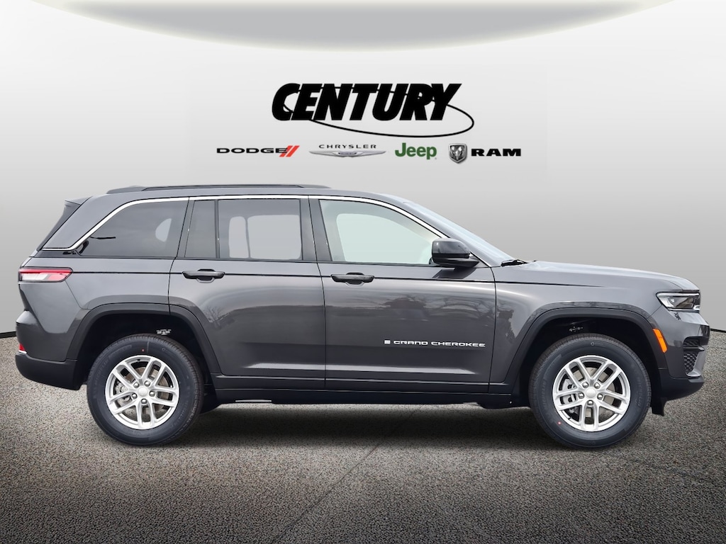 New 2026 Jeep Grand Cherokee LAREDO X 4X4 Sport Utility