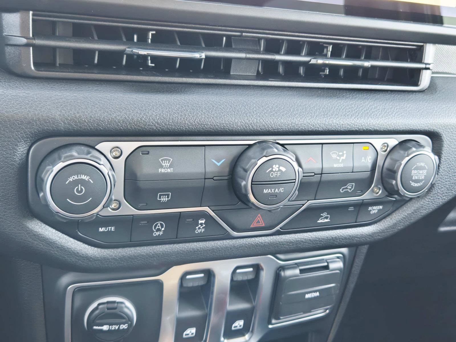2026 Jeep Wrangler 2-Door Sport - Photo 25