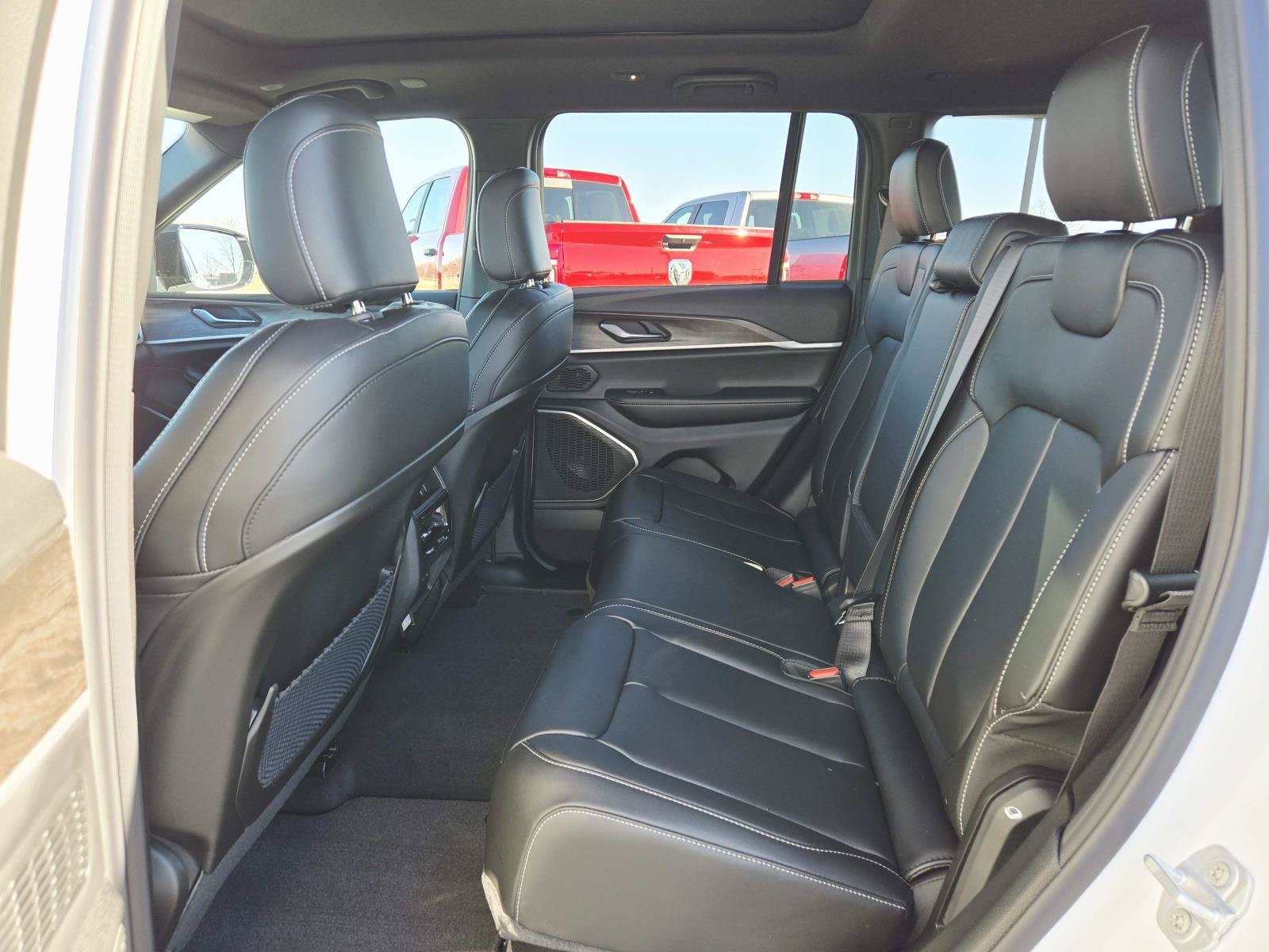 2026 Jeep Grand Cherokee Limited - Photo 14