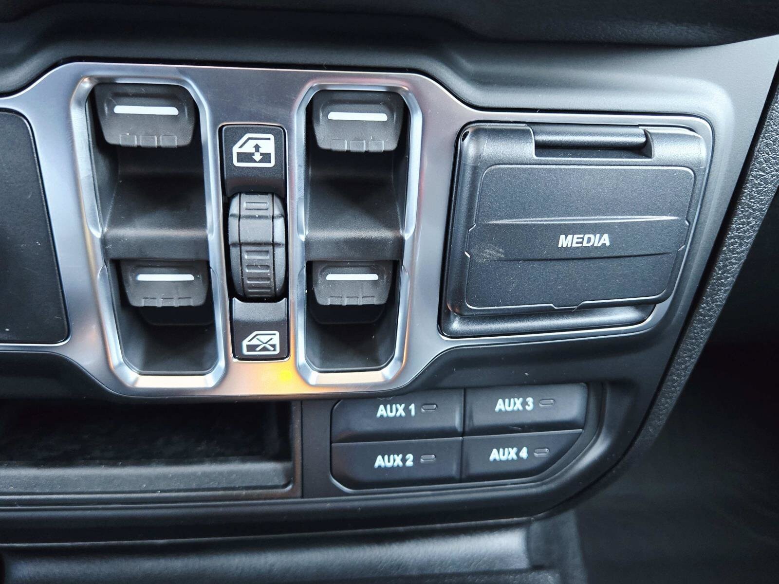 2026 Jeep Wrangler 4-Door Sport S - Photo 31