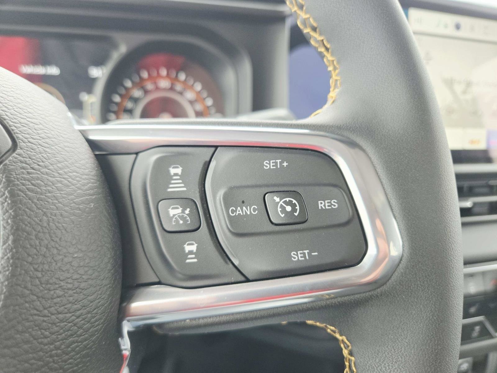 2025 Jeep Wrangler 4-Door Sahara - Photo 27
