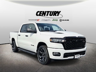 2026 Ram 1500 EXPRESS CREW CAB 4X4 5'7 BOX Pickup