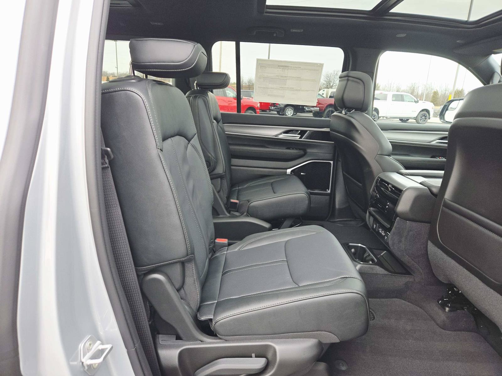 2026 Jeep Grand Wagoneer Limited Altitude - Photo 19